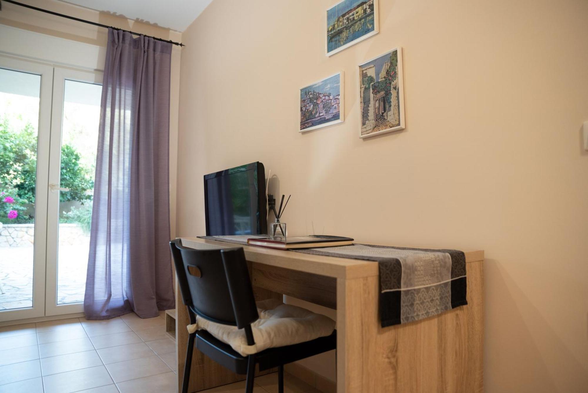 Solari Hill Maisonette Two Private Parking Alepou Exterior foto